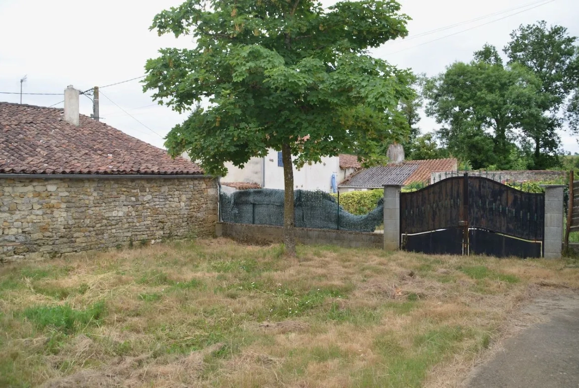 Maison à rénover au calme 