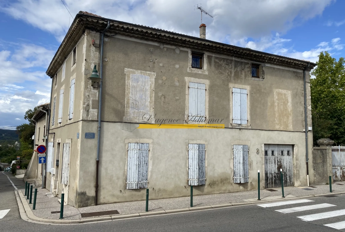 Vente de deux appartements avec garage à Châteauneuf-du-Rhône 