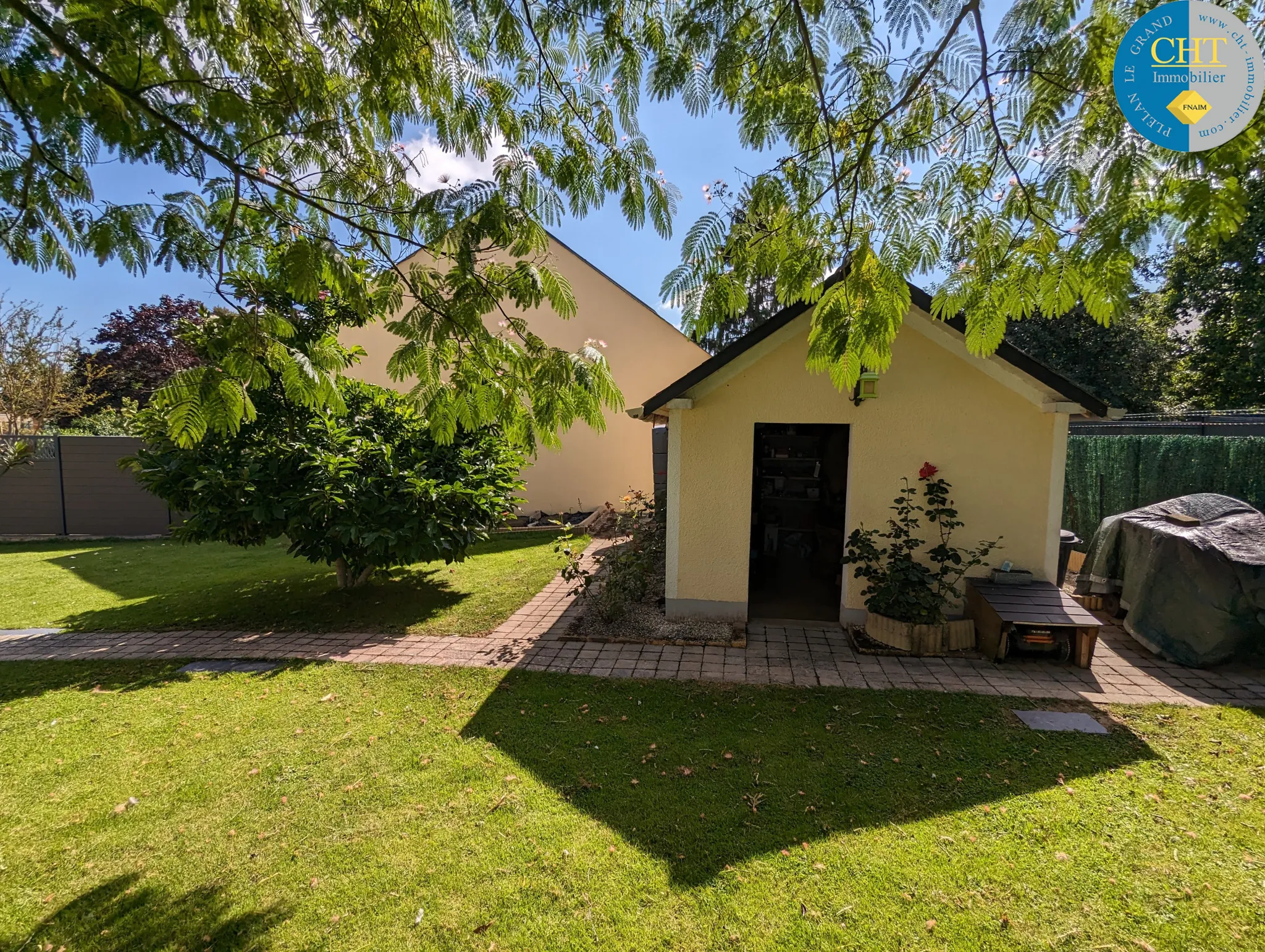 A VENDRE MAISON SANS TRAVAUX AVEC 4 CHAMBRES 