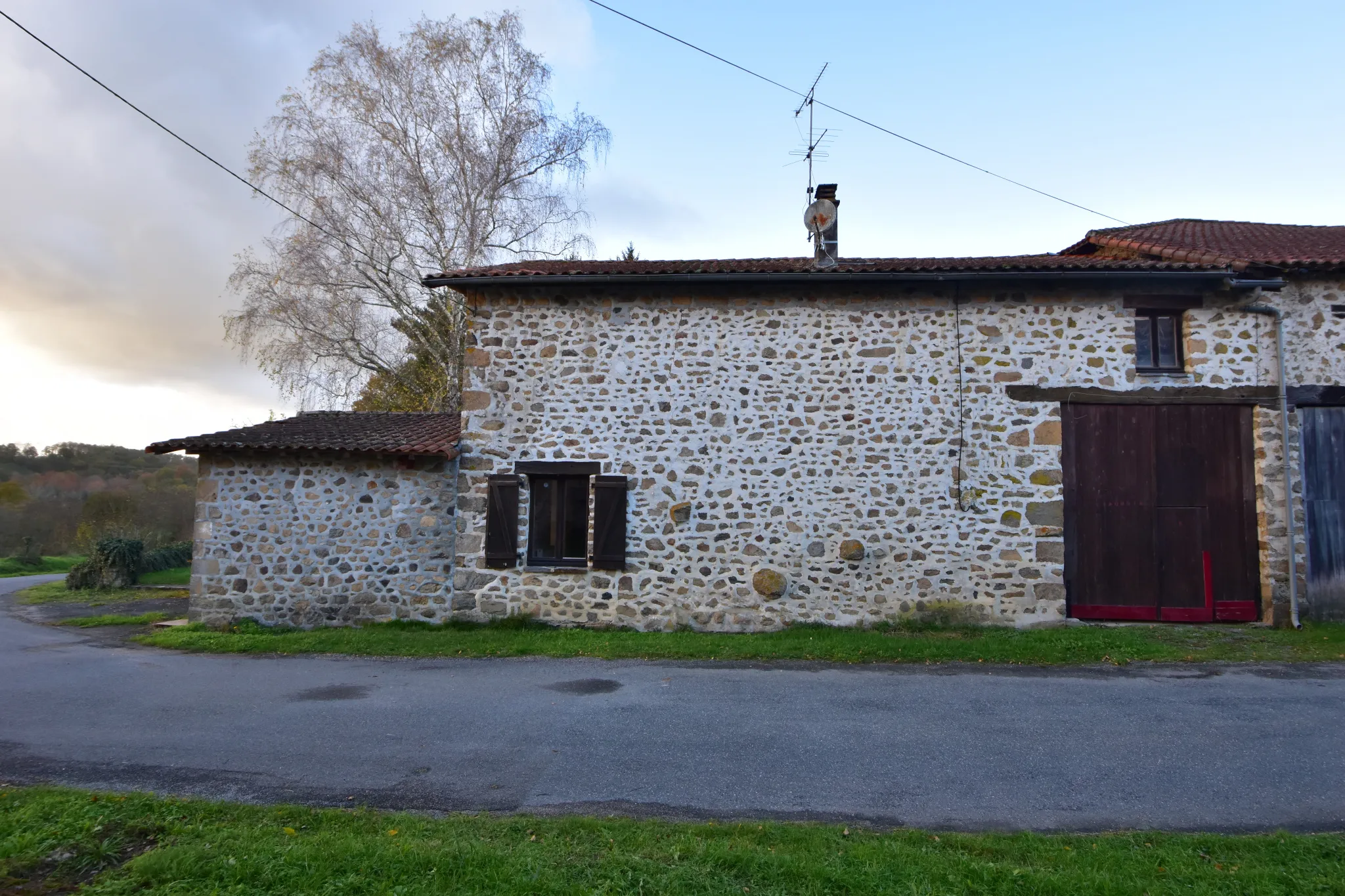 Maison au cœur d'un hameau dans le Limousin 