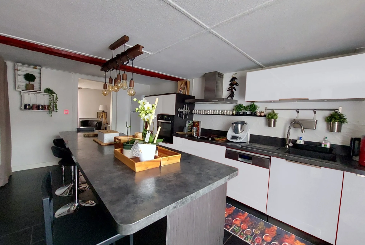 Appartement à Hunawihr : 6 pièces, 119 m2, garage 