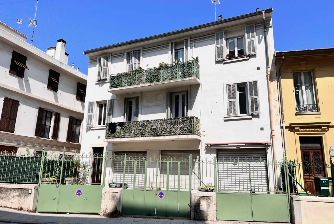 Investissement Locatif à Eveche / Bellevue, Nice 