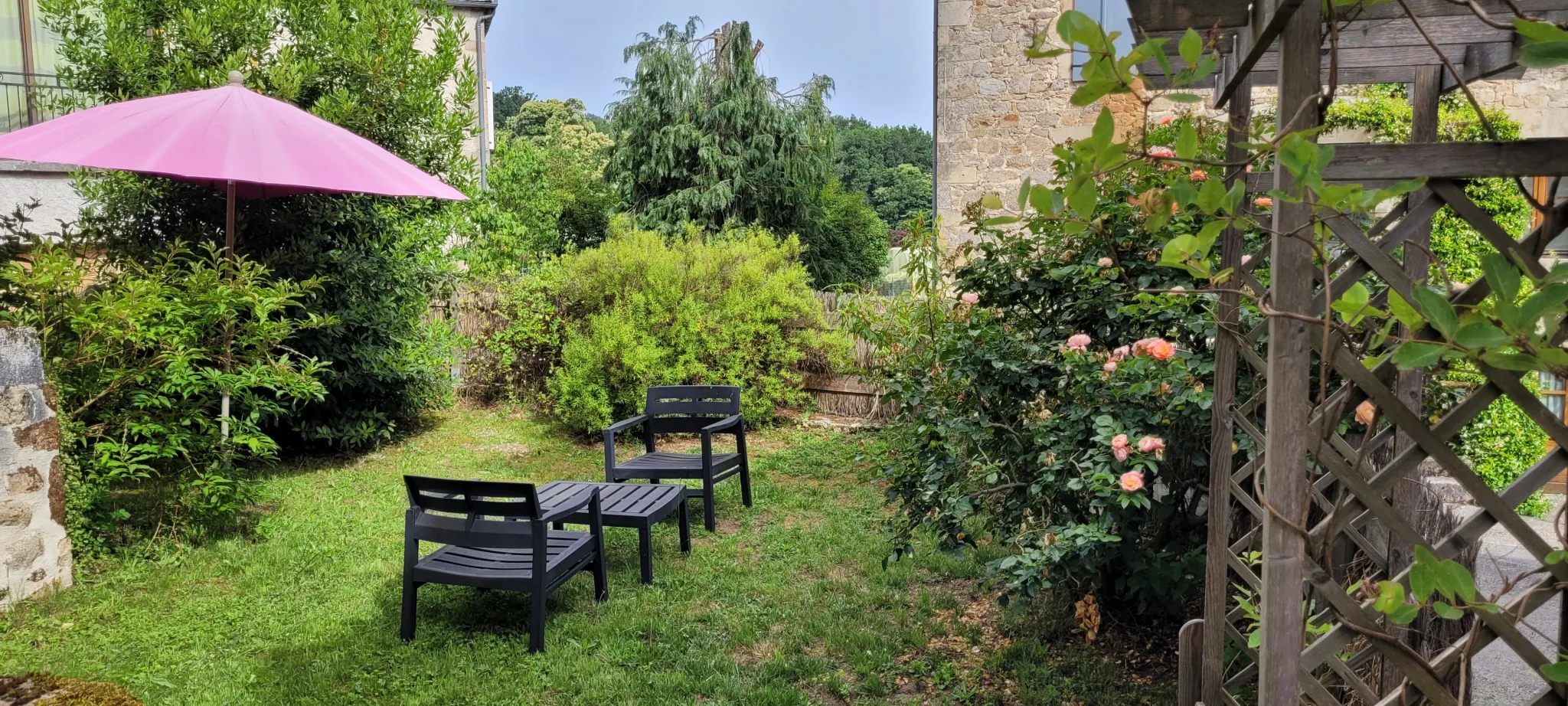 Maison avec petit jardin à Teyssieu, 46190 