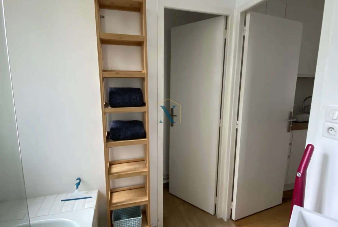 Studio 1 pièce 28m2 à Lille - Secteur République beaux arts 