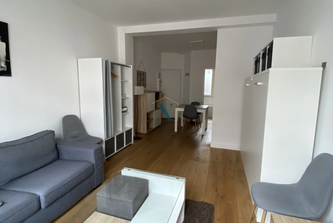 Studio 1 pièce 28m2 à Lille - Secteur République beaux arts 