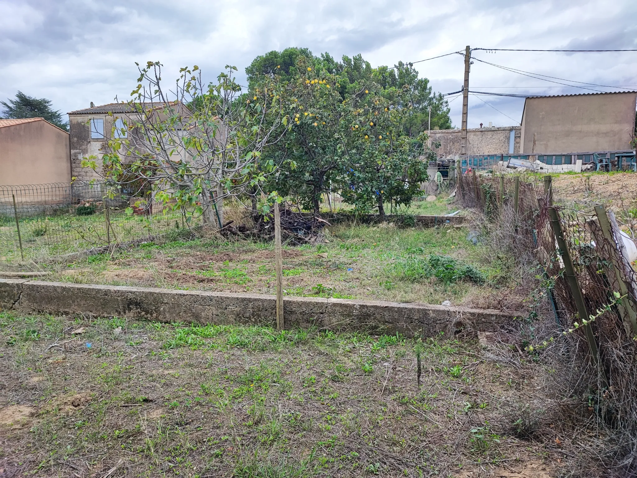 Terrain constructible à Ventenac-en-Minervois 