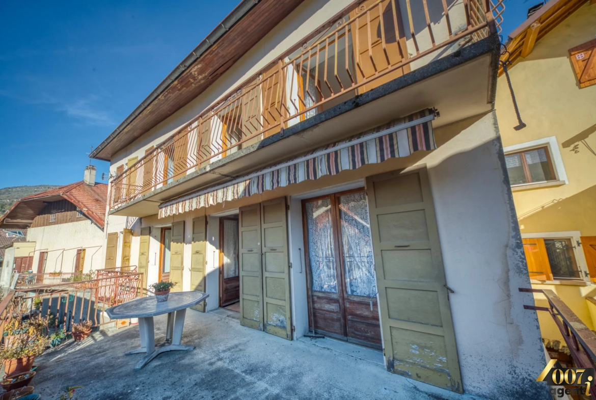 Maison de village à Aigueblanche 