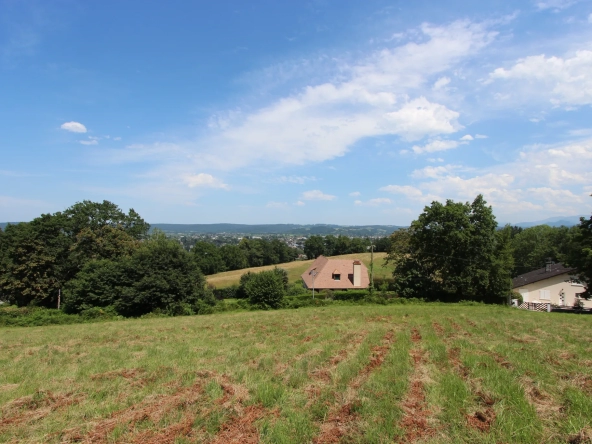 Exclusivité Nay - Terrain de 1670 m2 à viabiliser avec vue imprenable sur la plaine