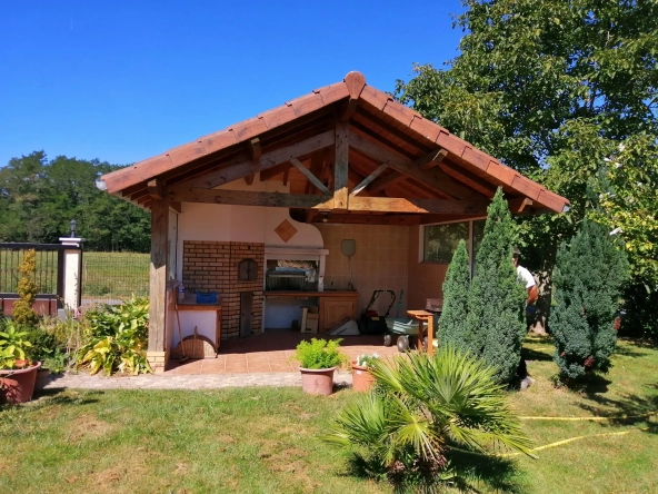 FERME RENOVEE 150M2 HABITABLES - Chevroux