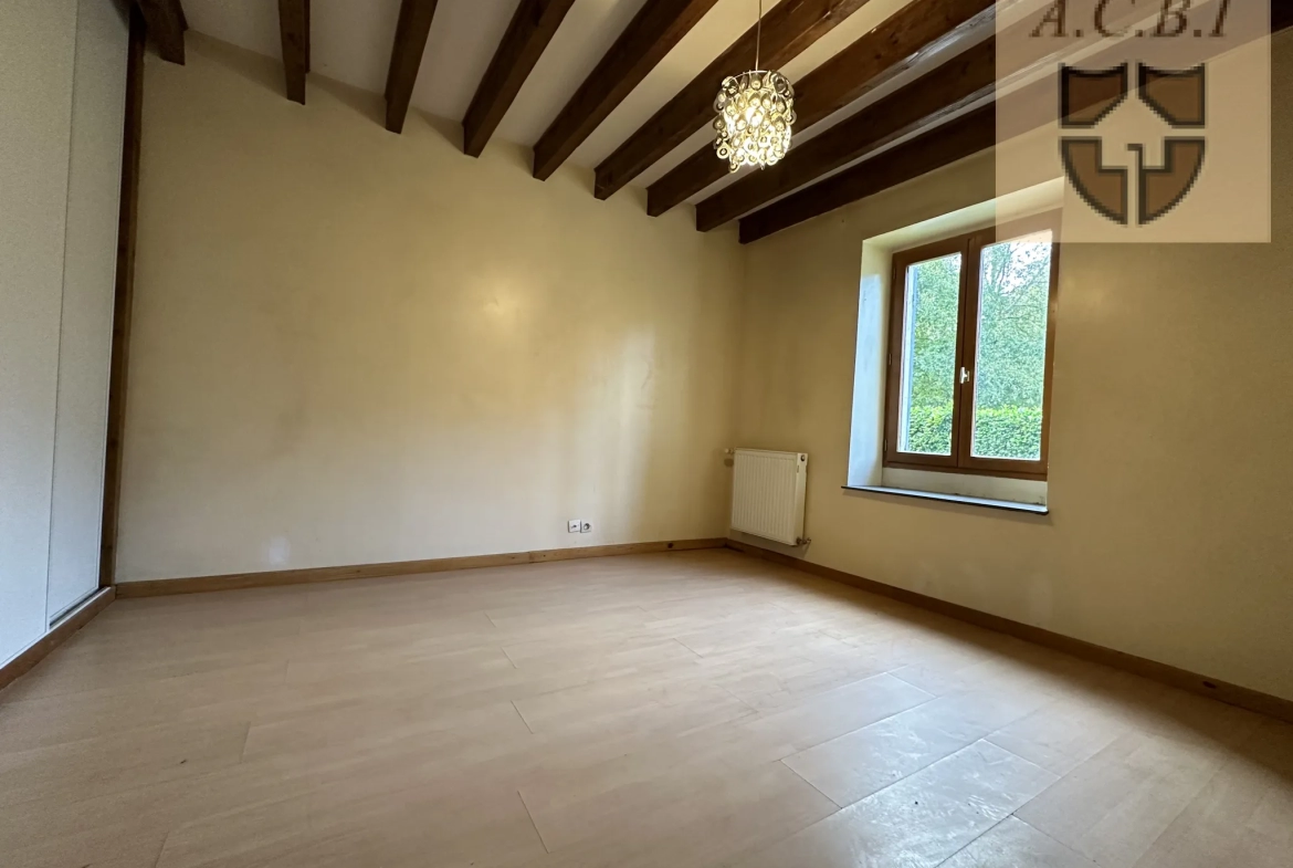 Maison Lumineuse avec Vue sur la Nature à Cloyes sur le Loir 