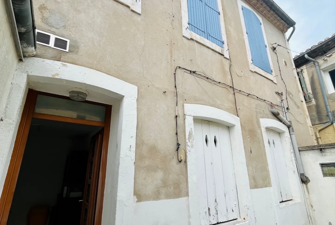 Maison de ville de 67m2 avec cour à Nîmes 