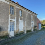 Maison de campagne à rénover - 5 min de L'Hermenault - Ref 1834V