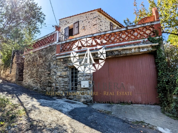 Authentique maison de village à Villelongue Dels Monts - 2 chambres, terrasse, travaux à prévoir