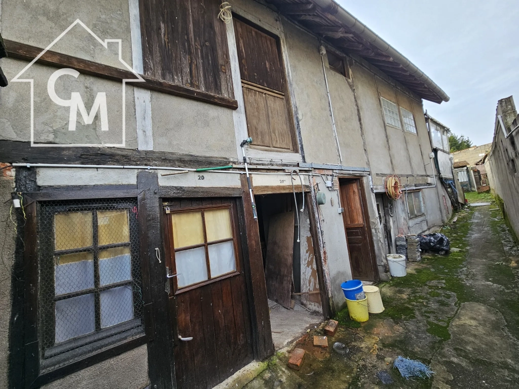 Maison à Rénover avec Jardin à Cernoy en Berry