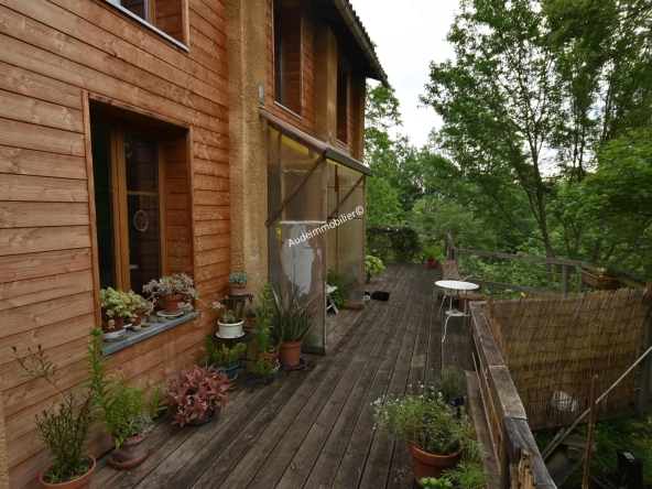 Vente Maison style chalet avec beau jardin de 4000 m2 à Limoux