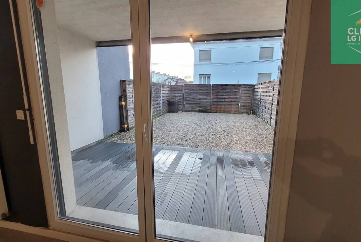 Bel appartement à Talange, terrasse, jardin, 3 parkings 