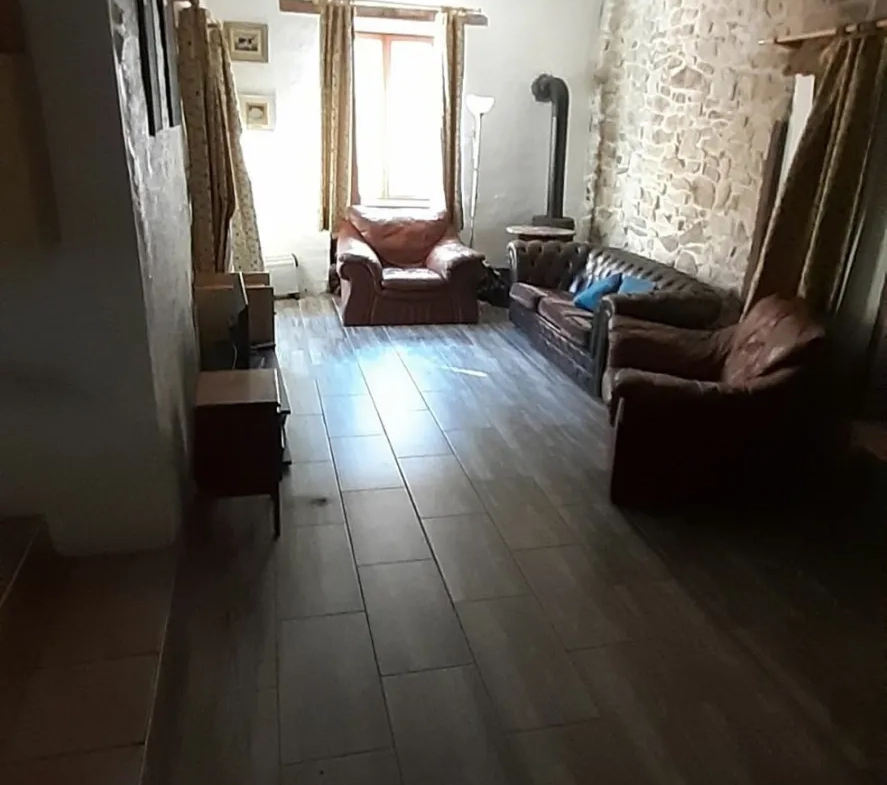 Maison en pierre de 200m2 au cœur d'un hameau 