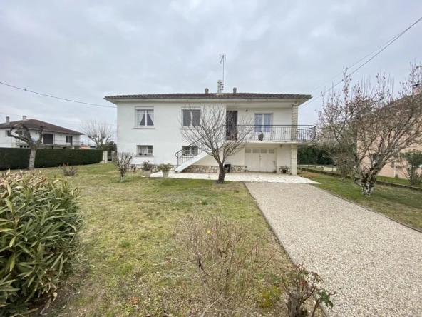 Vente - Villa avec jardin à St Sylvestre sur Lot - 140m2 - 4 chambres