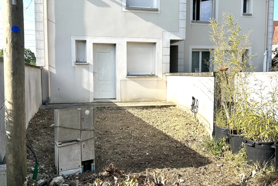 MAISON 110 m2 - JARDIN 30 m2 in CHELLES 