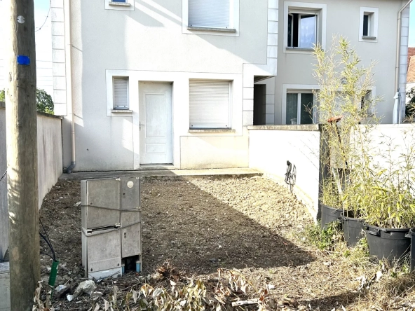 MAISON 110 m2 - JARDIN 30 m2 in CHELLES