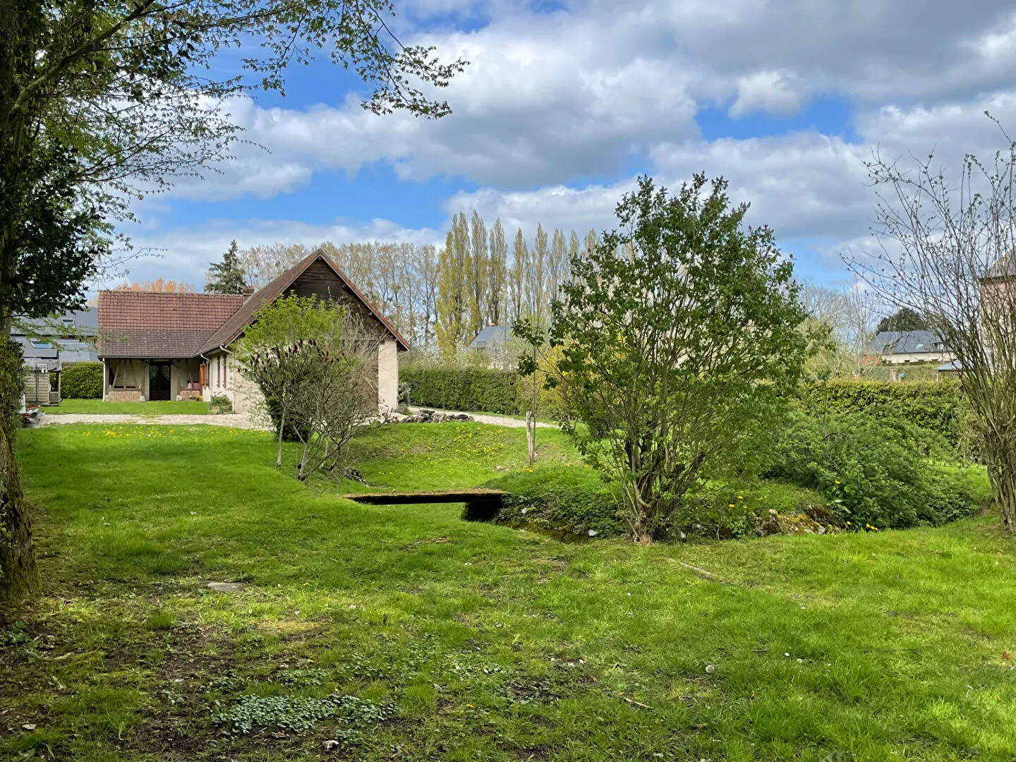 Maison de plain-pied à La Feuillie - 3 chambres - Garage avec atelier 