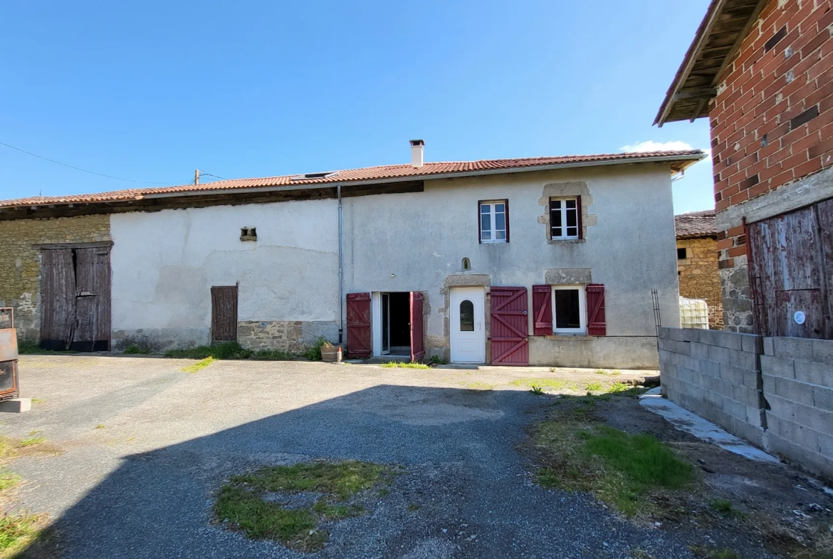 Maison avec dépendances, terrain 1400m2 à St Cyr 