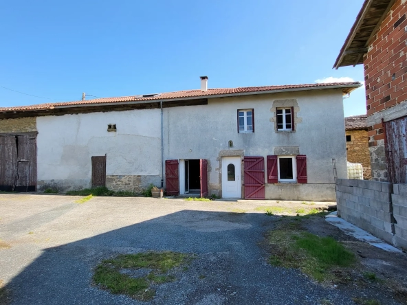 Maison avec dépendances, terrain 1400m2 à St Cyr