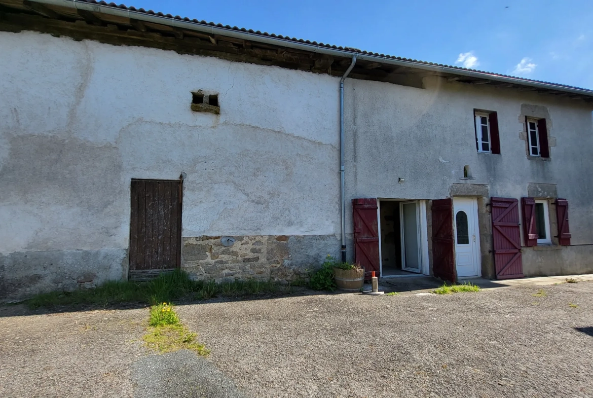 Maison avec dépendances, terrain 1400m2 à St Cyr 