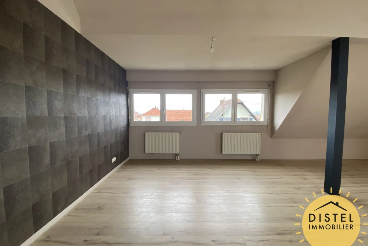 Appartement Spacieux avec Terrasse Intime à WEYERSHEIM 