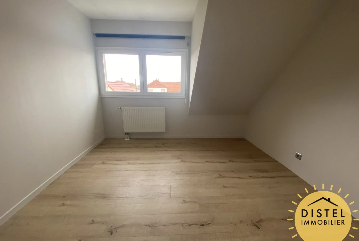 Appartement Spacieux avec Terrasse Intime à WEYERSHEIM 