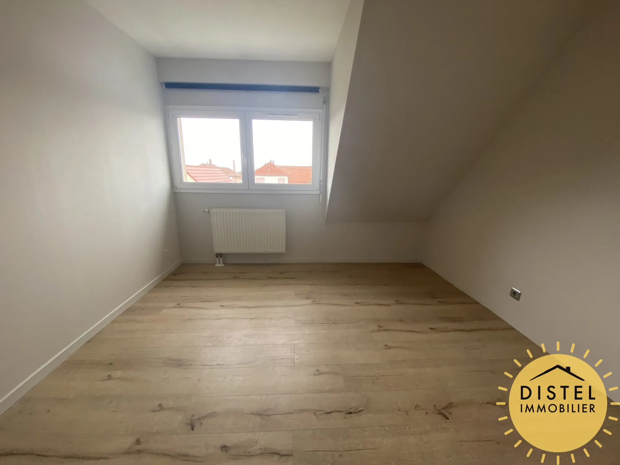 Appartement Spacieux avec Terrasse Intime à WEYERSHEIM 