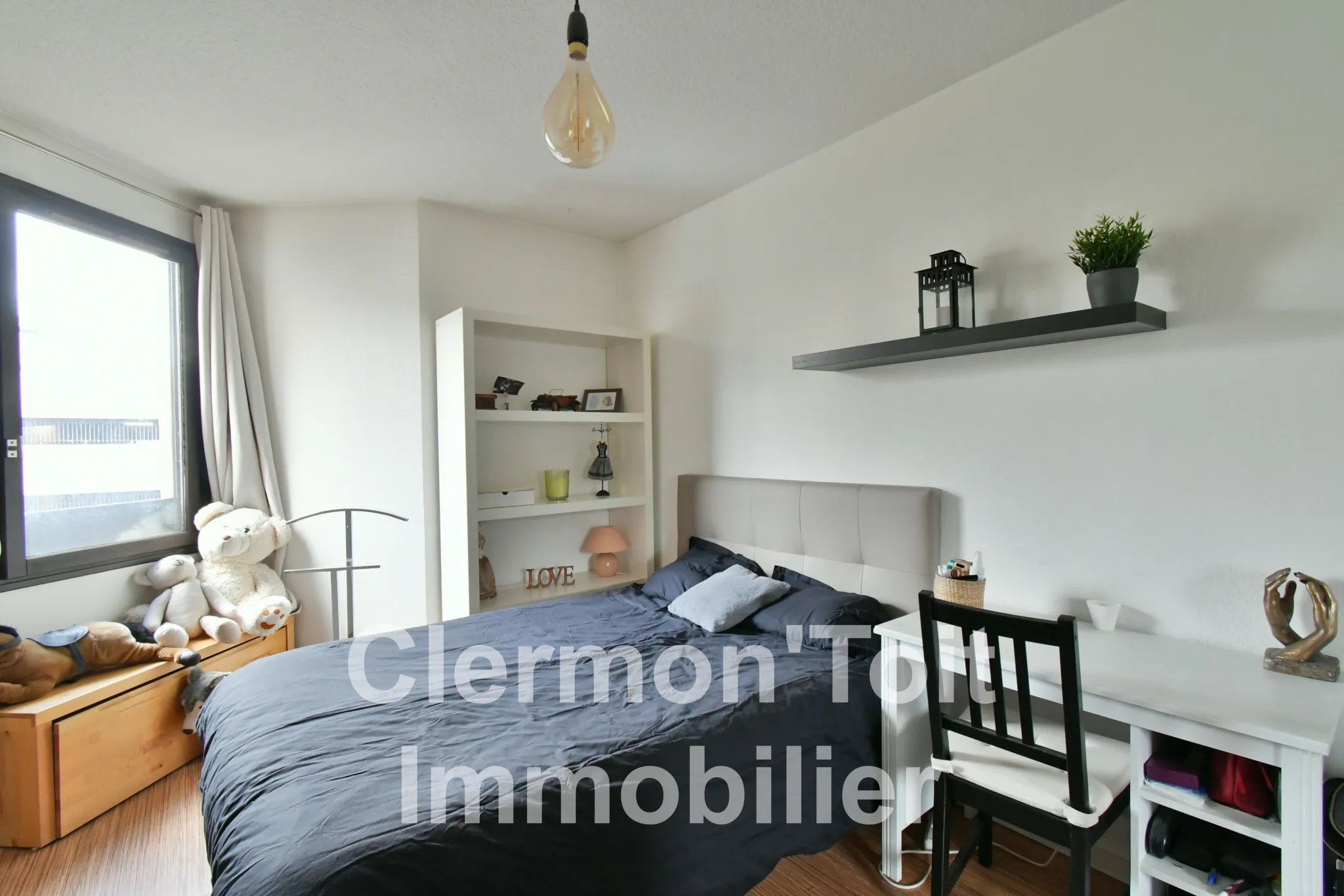 Appartement F3/4 de 76m2 avec Terrasse et Parking situé Quartier BEAULIEU à Chamalières 