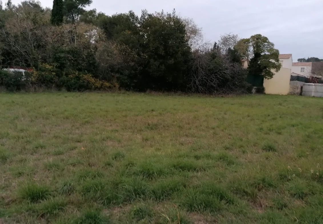 Terrain de 1107m2 à vendre à Sommieres 