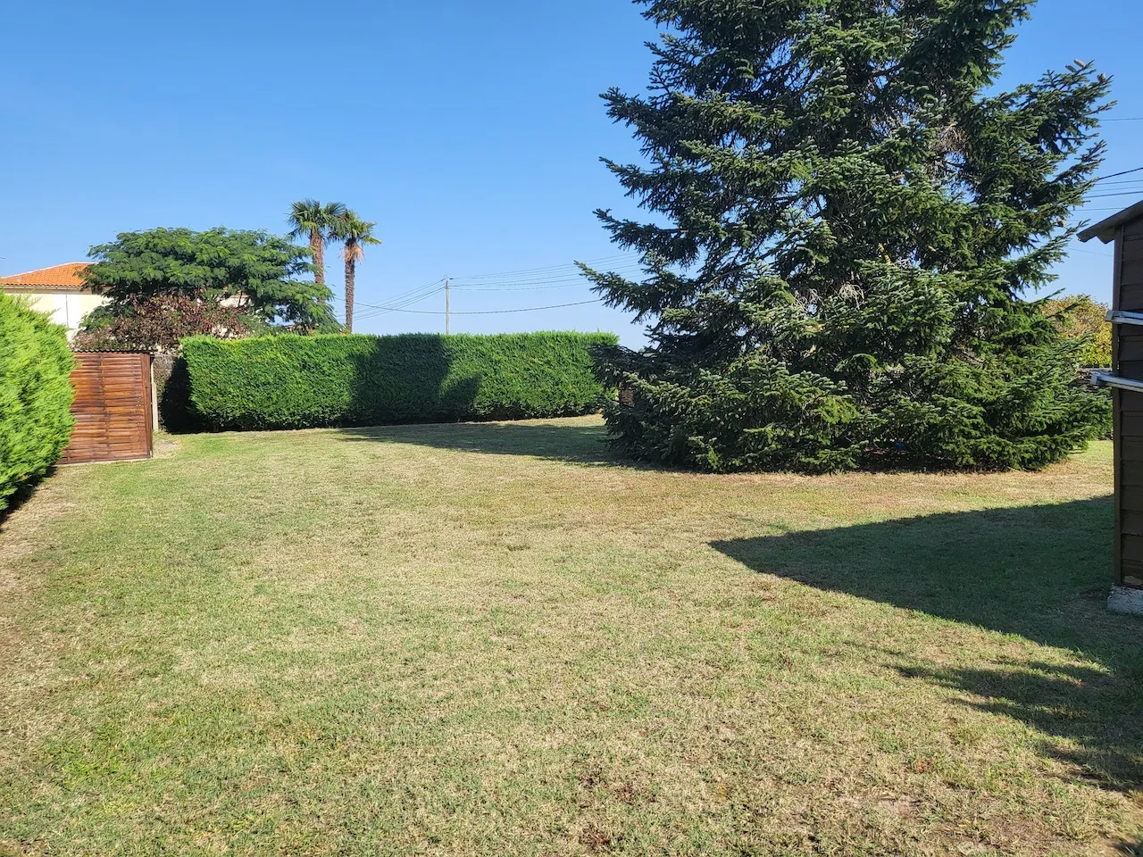 Maison Traditionnelle Plain-pied 95m2 avec Jardin à Preignac 