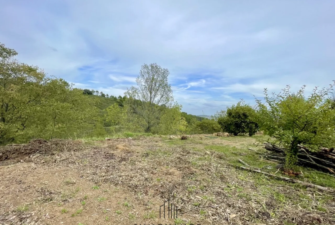 Terrain à bâtir de 1030m2 avec vue dégagée à Combbaillaux 