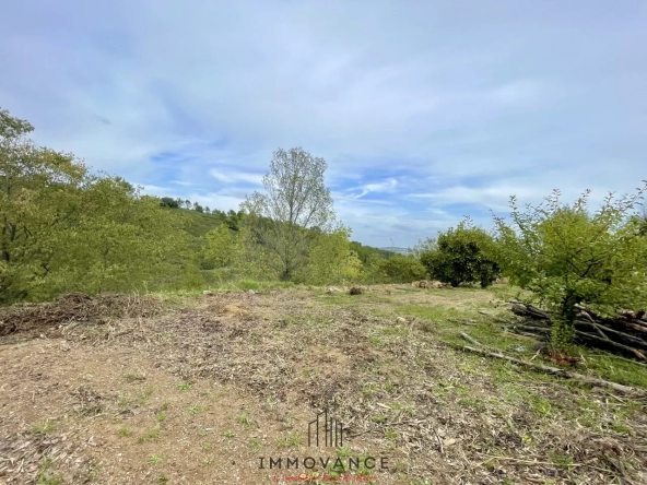 Terrain à bâtir de 1030m2 avec vue dégagée à Combbaillaux