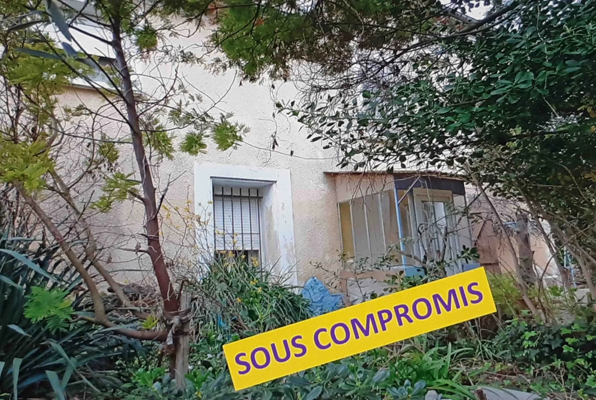 Maison T5 à rénover sur 279m2 de terrain à Sigean 