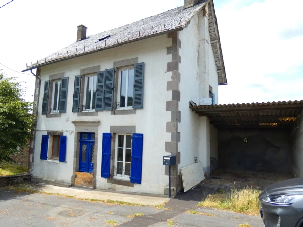 Maison en pierre 1900 avec 5 chambres à Aurillac