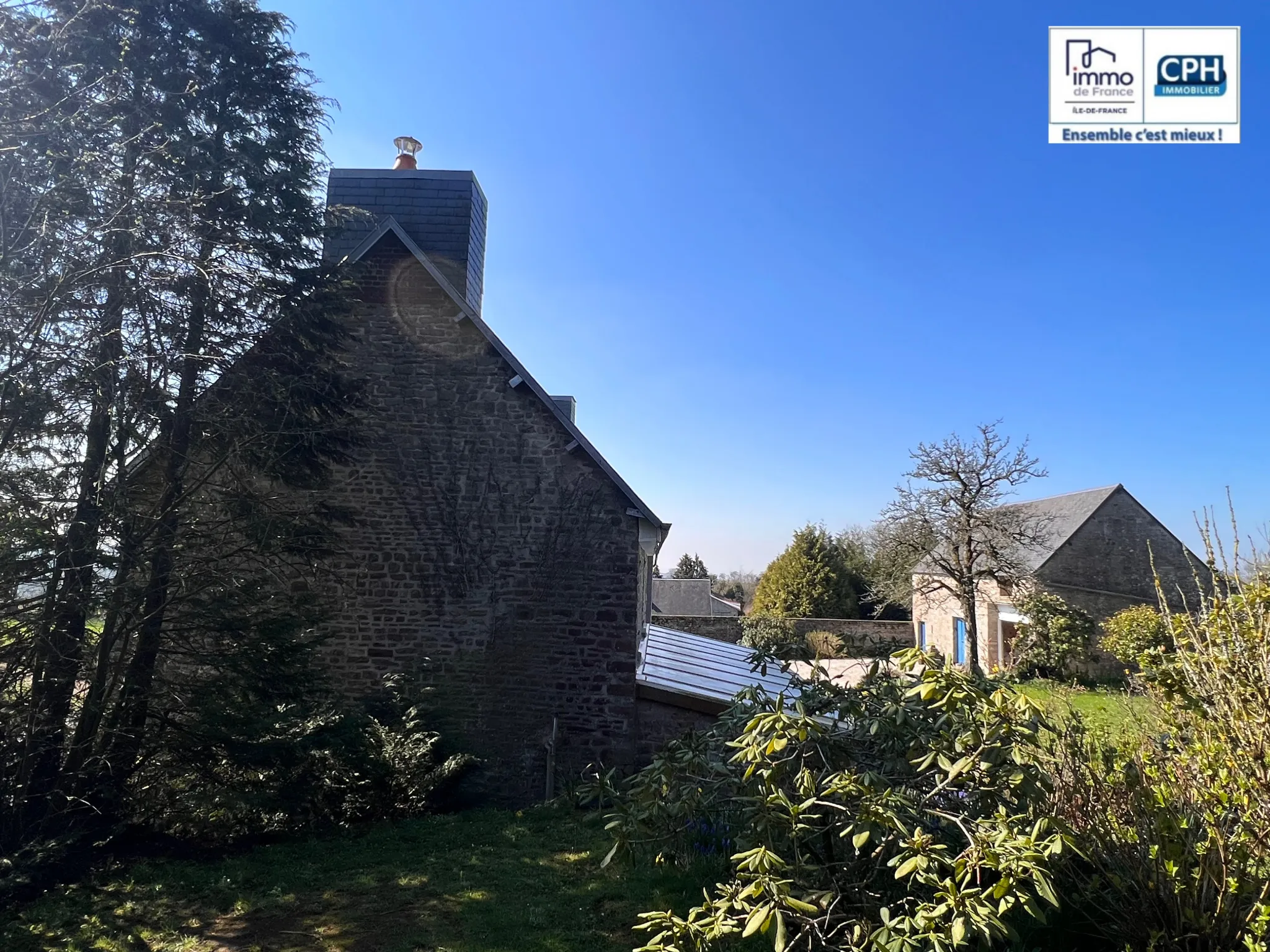 Jolie maison en pierre secteur Villers-Bocage à Le Mesnil Auzouf 