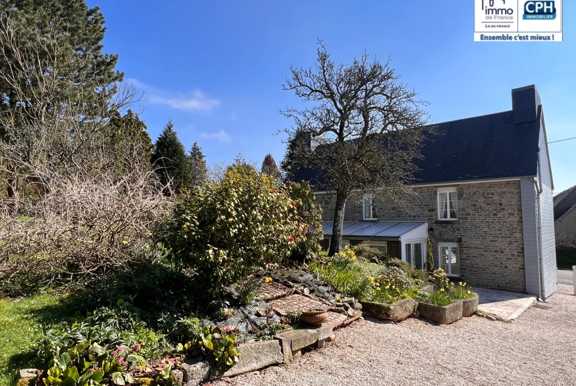 Jolie maison en pierre secteur Villers-Bocage à Le Mesnil Auzouf 