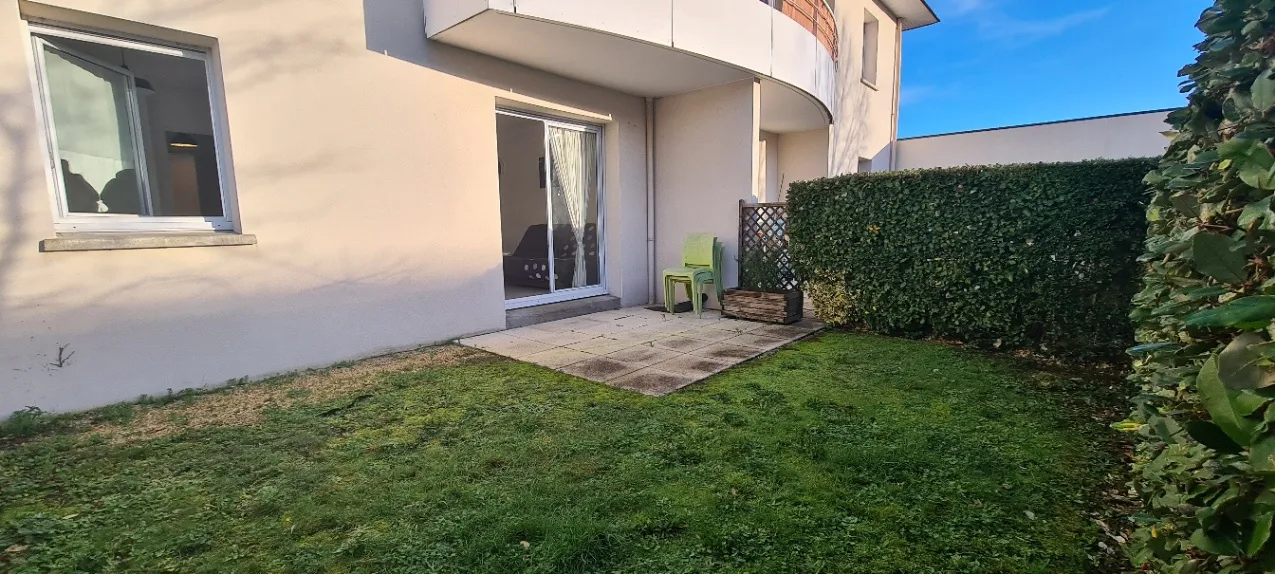 Appartement T2 avec jardinet à Auray 