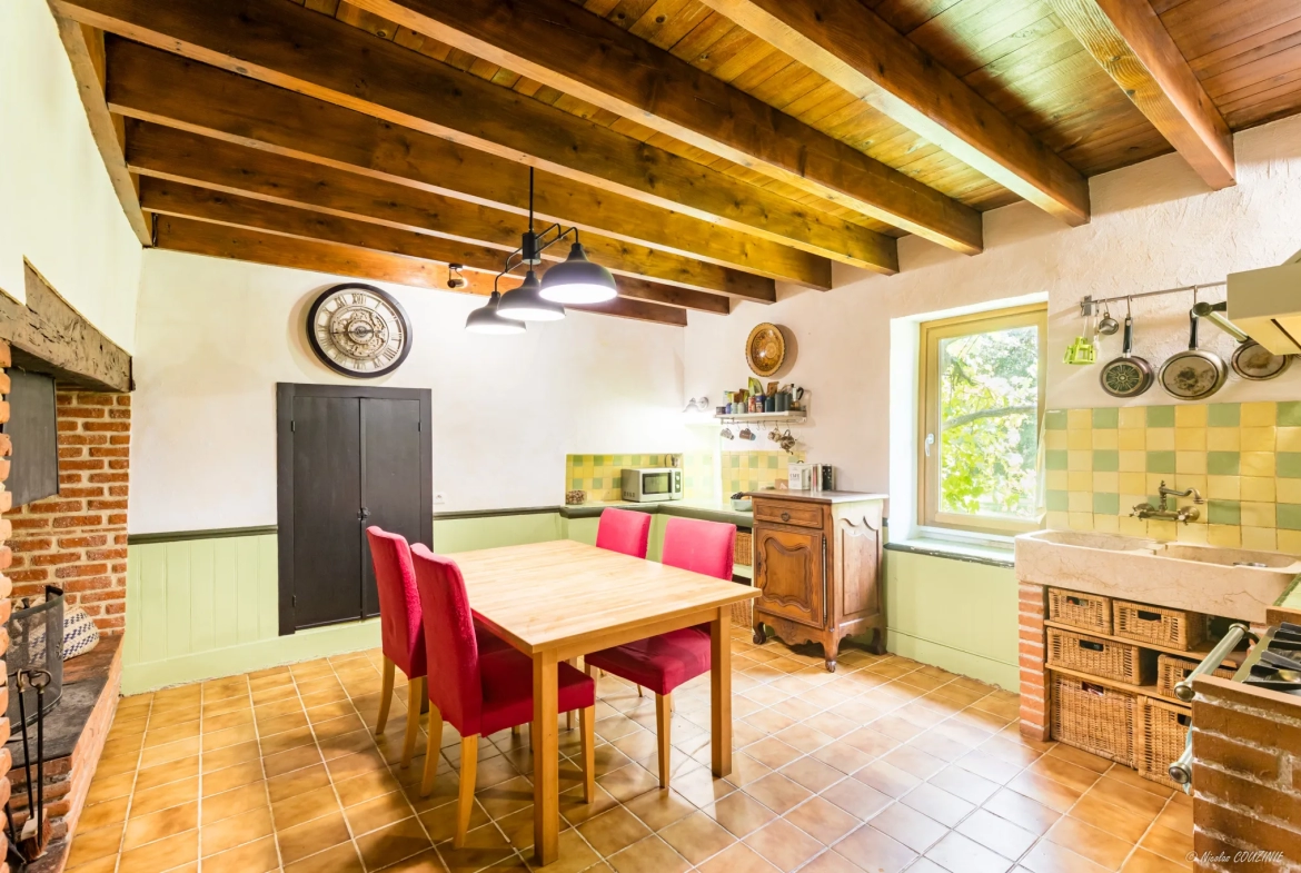 Ferme de Charme à Saint Araille: 1645m² de Terrain, 158m² Habitable 