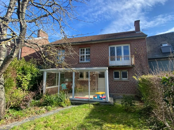 Maison à Abbeville avec jardin et garage