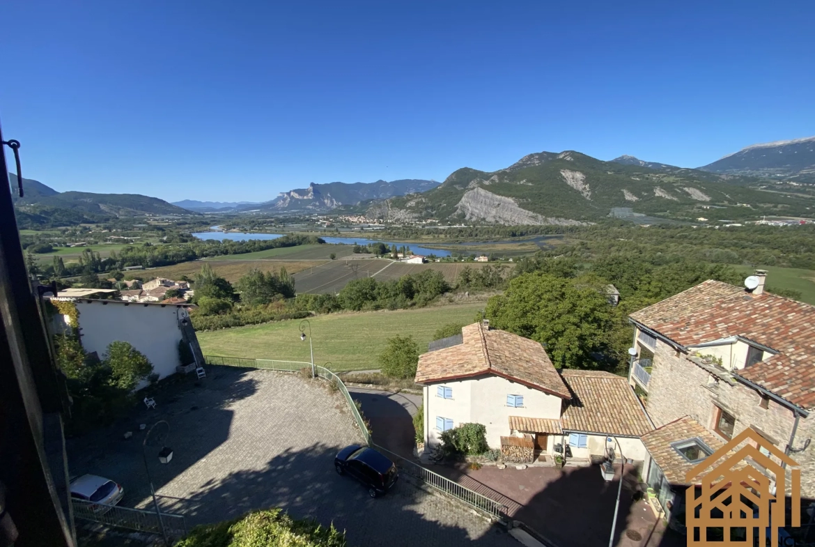 Maison de village à Curbans 05110 avec vue dominante sur la Durance et les montagnes 