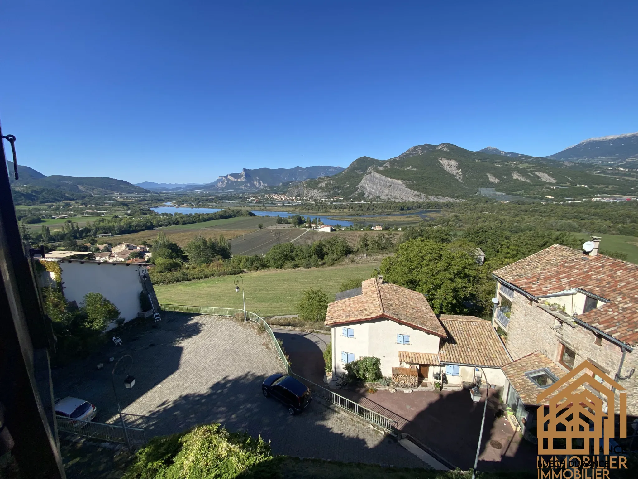 Maison de village à Curbans 05110 avec vue dominante sur la Durance et les montagnes 