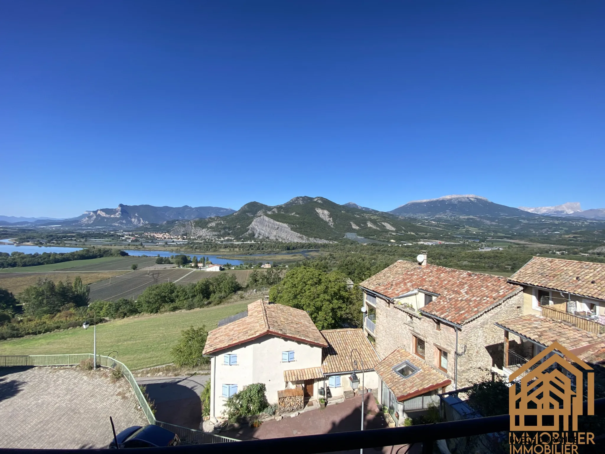 Maison de village à Curbans 05110 avec vue dominante sur la Durance et les montagnes 