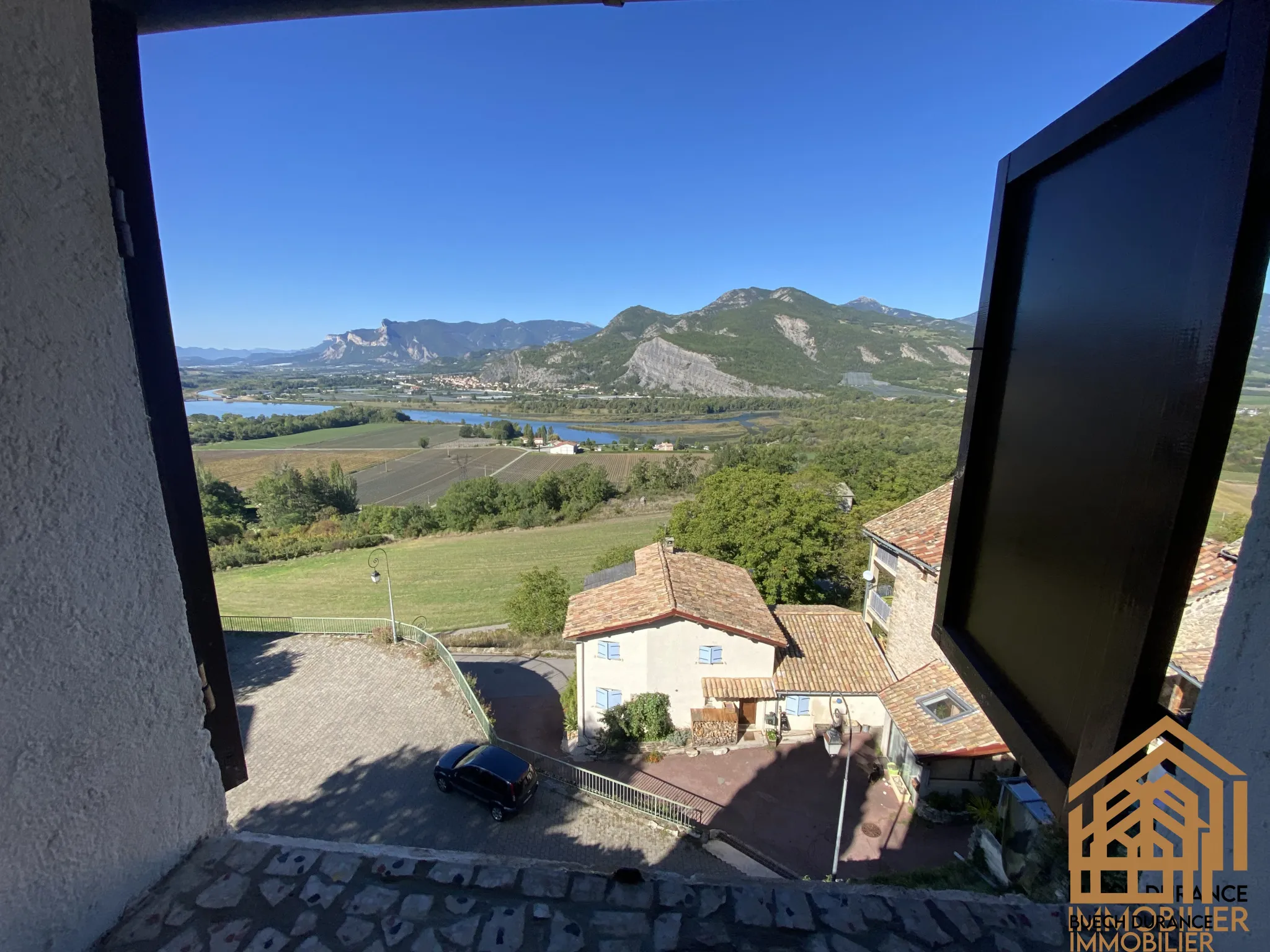 Maison de village à Curbans 05110 avec vue dominante sur la Durance et les montagnes 