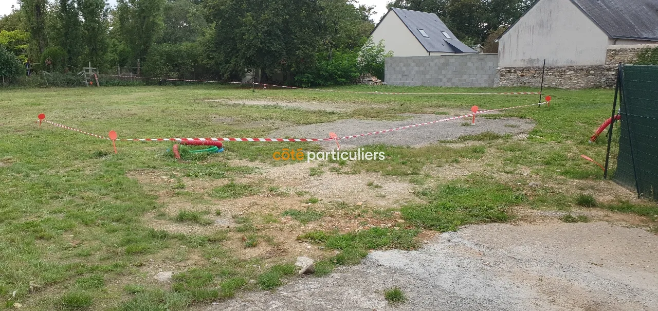 Terrain à bâtir viabilisé 506m2 à ESVRES sur INDRE 