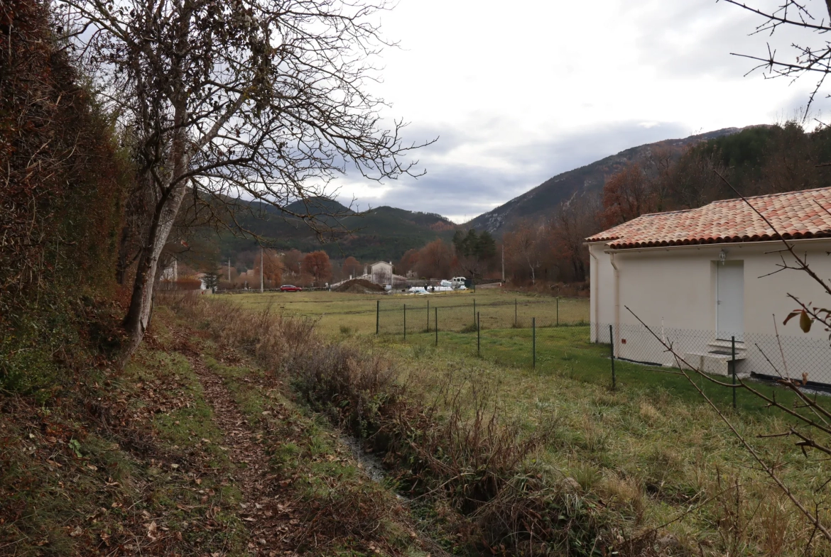 Terrain à bâtir au calme - proche du centre-ville 