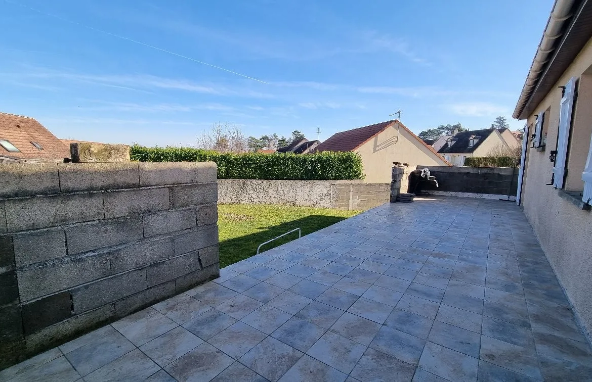 Pont sur Yonne - Pavillon de plain-pied avec sous-sol et terrasse 